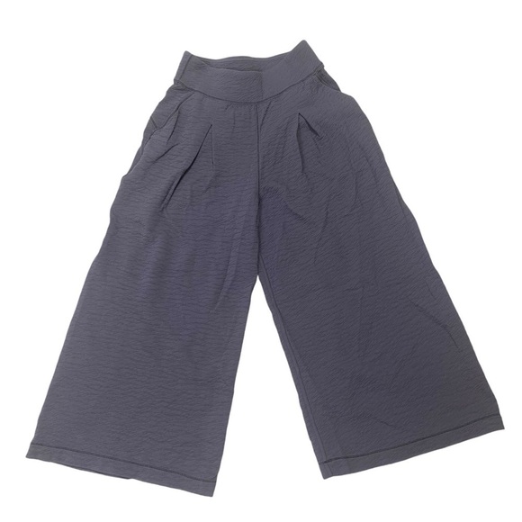 Lululemon Can You Feel The Pleat Crop Pant in Moonwalk Purple Size 4 - Picture 5 of 13